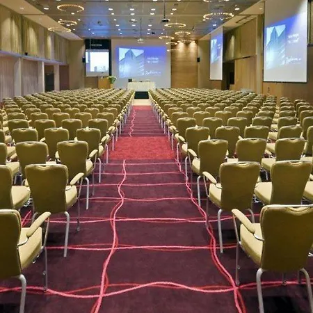 Отель Radisson Blu Тромсё